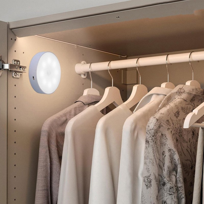 Veilleuse à mouvement, lampe intelligente à LED ronrechargeable avec trois modes d'éclairage et forte aspiration magnétique pour